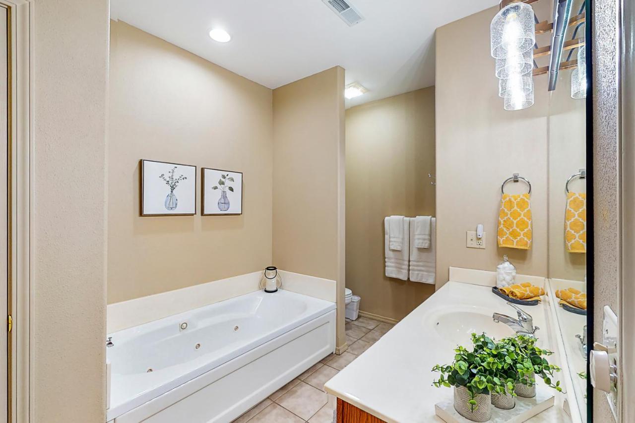 Stonebridge Hideaway Apartment Branson West Exterior photo